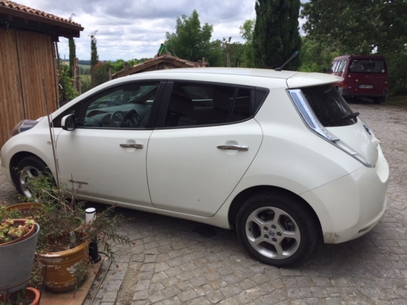 Nissan Leaf 2014 Accent pack Confort eligible prime conversion