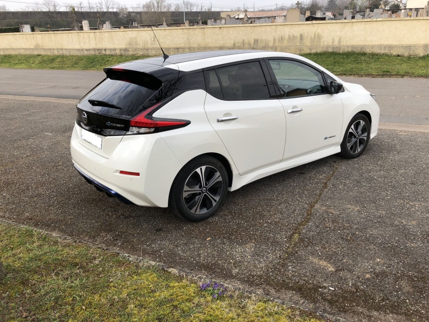 Nissan leaf propilot