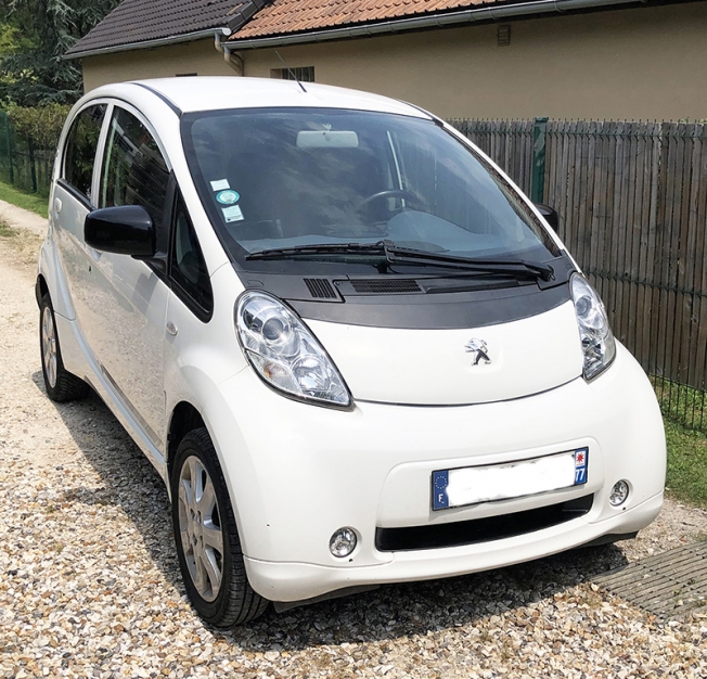 Peugeot ION Année 2012 100% électrique blanche