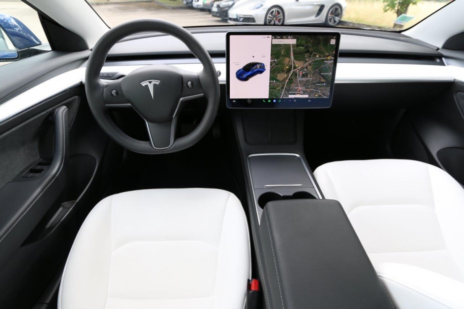 MODEL 3 LONG RANGE DUAL MOTOR TESLA 82 KW
