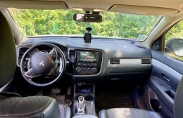Mitsubishi OUTLANDER PHEV hybride rechargeable phev 4x4