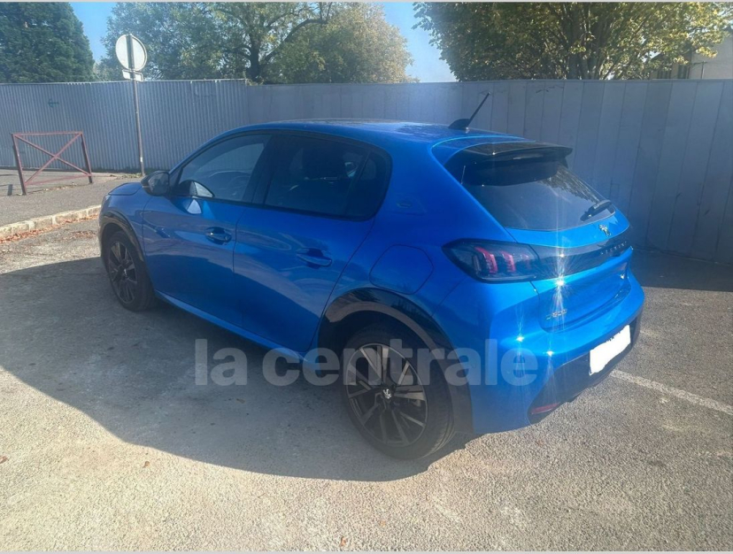 Vends E208 gt du 08/2023