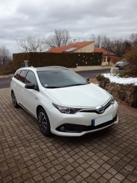 Toyota auris ts